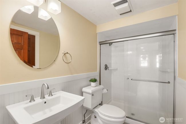24537 Se 384 Th St, House other with 4 bedrooms, 4 bathrooms and 2 parking in Enumclaw WA | Image 17