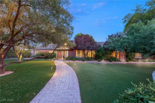 2001 Silver Ave, Las Vegas, NV, 89102-2454 | Card Image