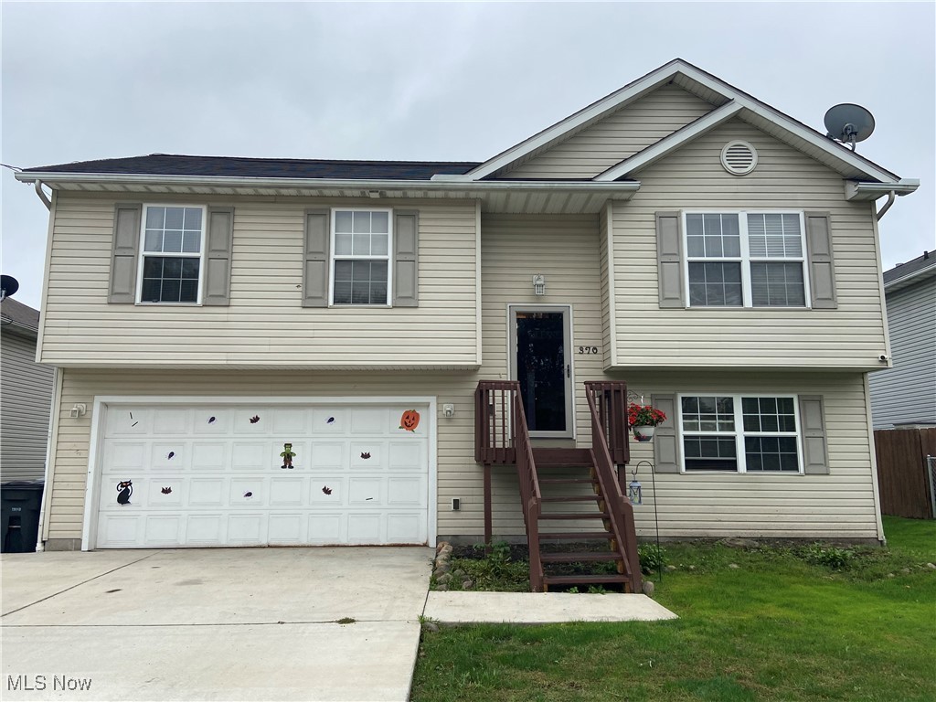Waterloo Rd, Akron, OH 44314