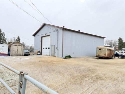 10256 107 St, Westlock, AB, T7P1X4 | Card Image