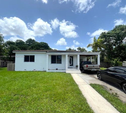 14965 S River Dr, Miami, FL, 33167-1032 | Card Image