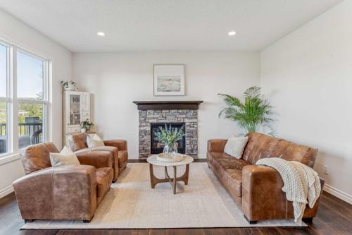 50 Riviera View, Cochrane, AB, T4C0Y7 | Card Image