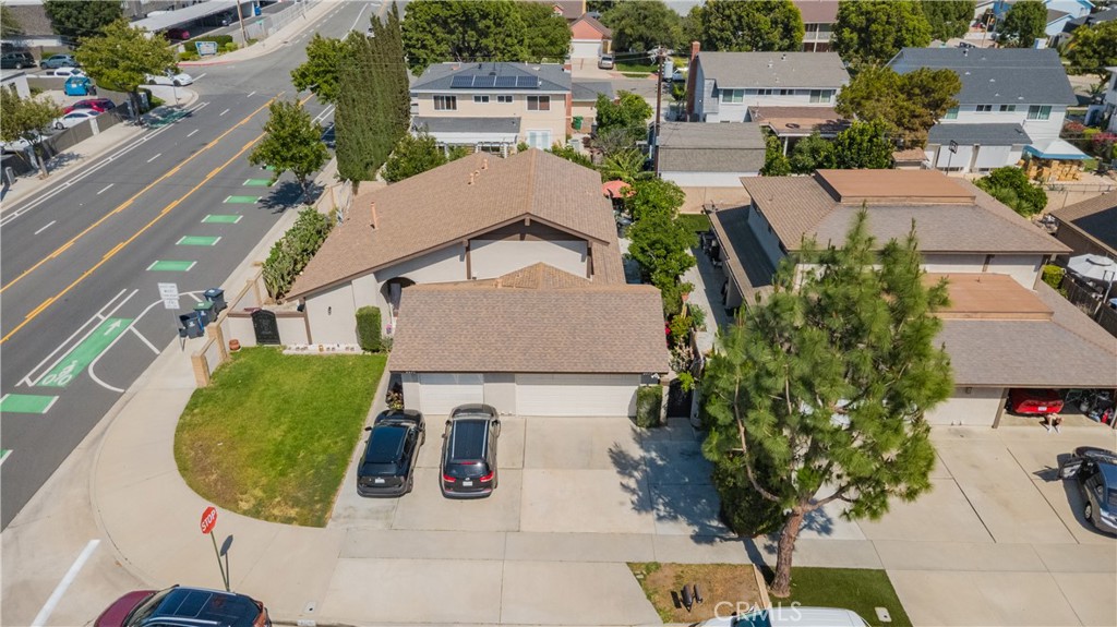 Residential Income in Santa Ana 3