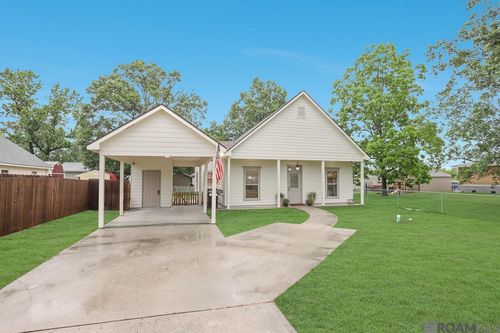 44275 Clement St, Sorrento, LA, 70778-3122 | Card Image