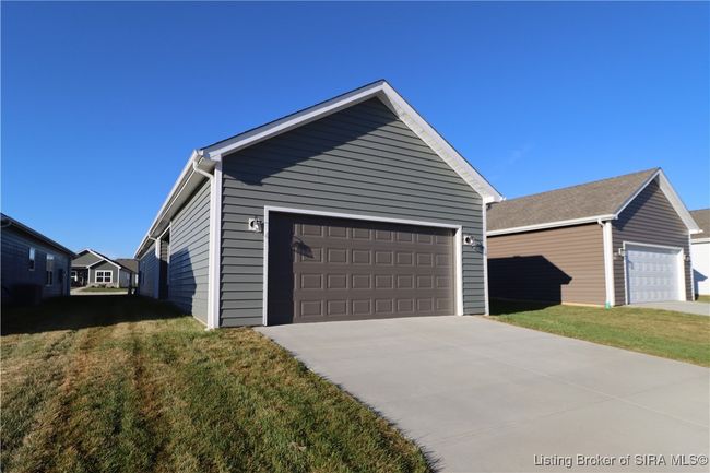 1237 Parkland Trail, Home with 3 bedrooms, 2 bathrooms and null parking in Jeffersonville IN | Image 14