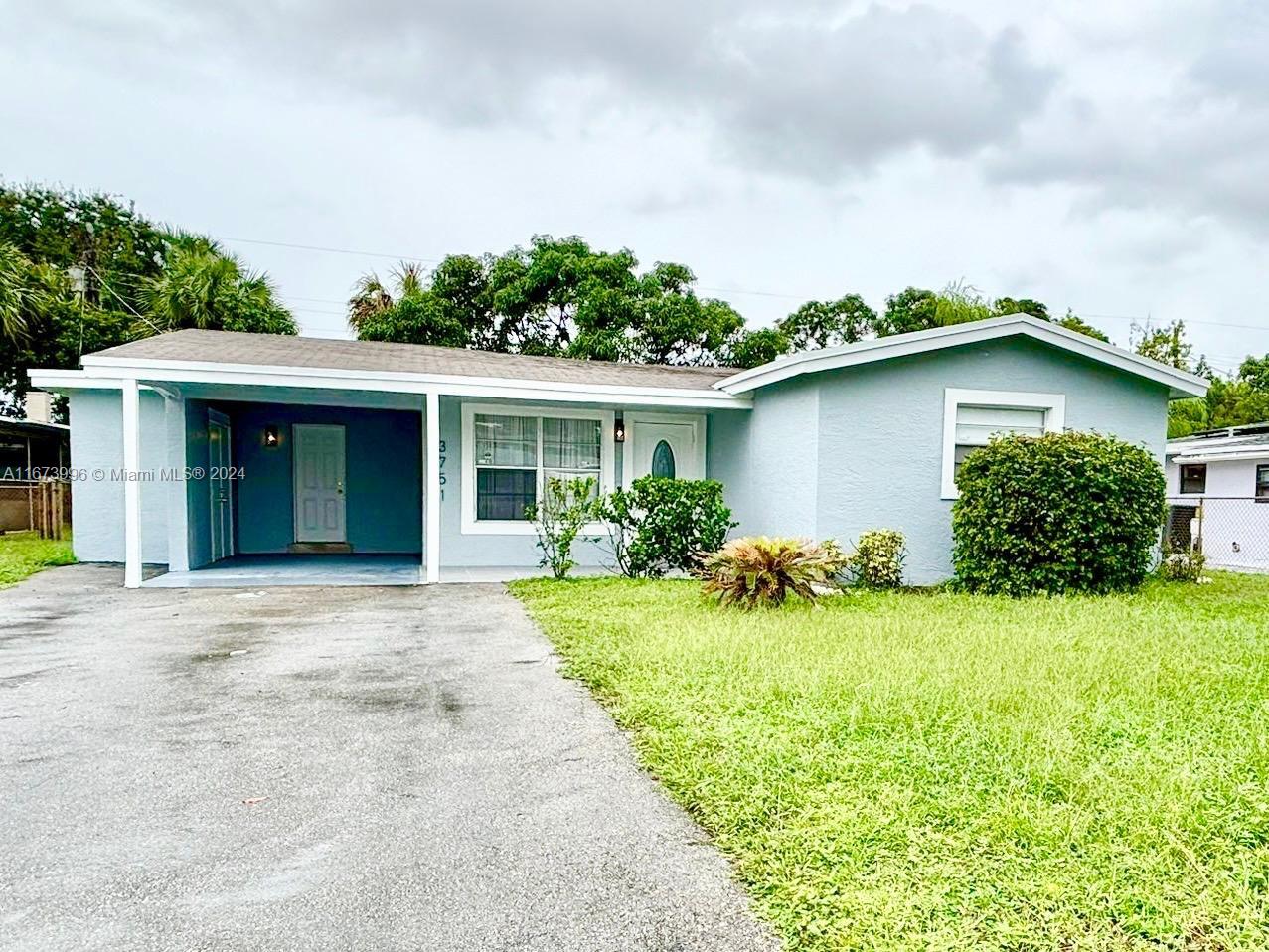 8th St, Lauderhill, FL 33311