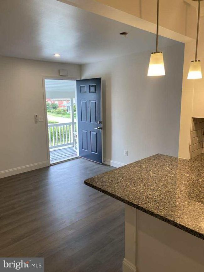 APT-5 - 120 W 4 Th Ave, Condo with 1 bedrooms, 1 bathrooms and null parking in RANSON WV | Image 8