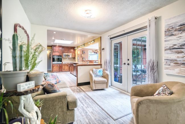 6241 Sechelt Inlet Rd, House other with 3 bedrooms, 2 bathrooms and 5 parking in Sechelt BC | Image 11