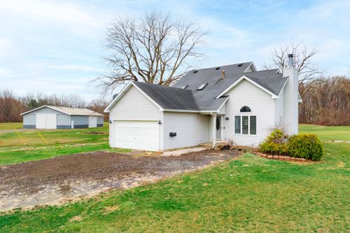 12215 Crossman Rd, Carleton, MI, 48117-9212 | Card Image