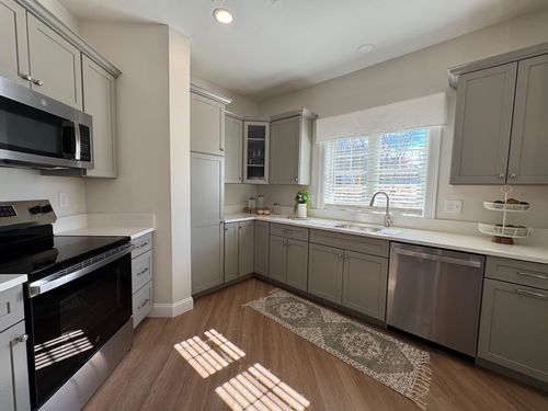 102-74 Rockingham Rd, Derry, NH, 03038-4145 | Card Image