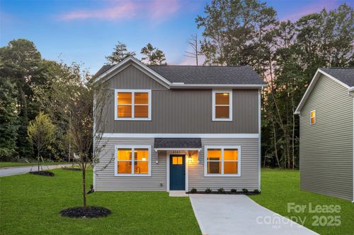 6323 Carver Blvd, Charlotte, NC, 28269-9009 | Card Image