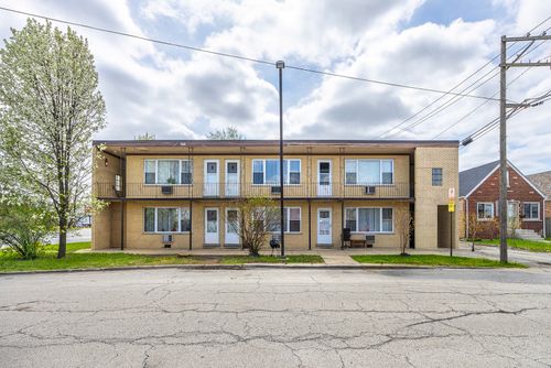 6200 S Harlem Ave, Summit, IL, 60501-1739 | Card Image