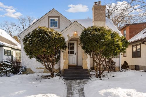 3341 40th Ave S, Minneapolis, MN, 55406-2228 | Card Image