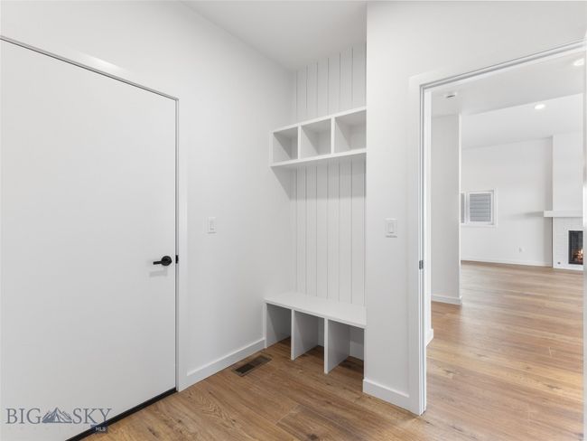 Garage Entrance | Image 21