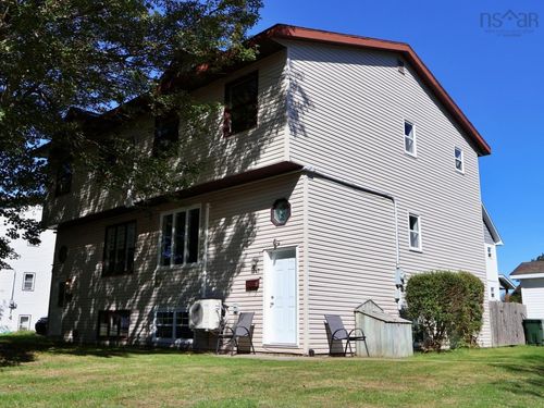 47A Court St, North Sydney, NS, B2A2X8 | Card Image