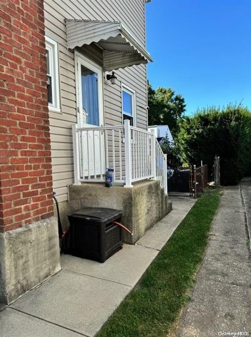 1773 Casper Ave, East Meadow, NY, 11554-1621 | Card Image