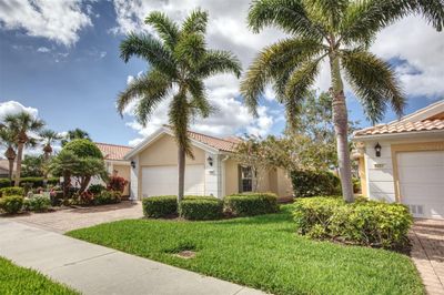 6209 Erice Street, House other with 2 bedrooms, 2 bathrooms and null parking in Venice FL | Image 2