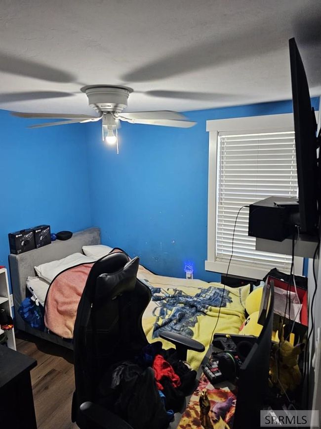 2146 Pine Tree Cir, House other with 3 bedrooms, 2 bathrooms and null parking in Idaho Falls ID | Image 12