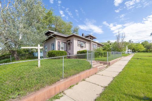 231 Quincy St, Rapid City, SD, 57701-3720 | Card Image