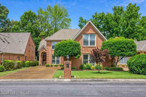 6595 Masters Dr, Olive Branch, MS, 38654-8239 | Card Image