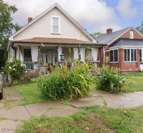 708 Dickson St, Youngstown, OH, 44502-2214 | Card Image