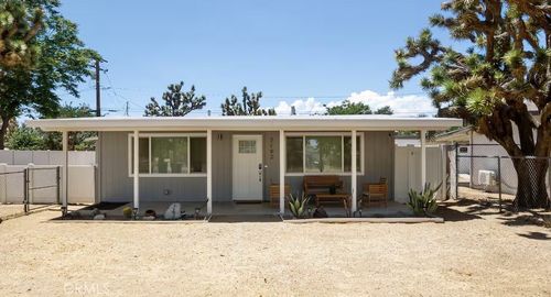 7192 Palm Ave, Yucca Valley, CA, 92284-2802 | Card Image