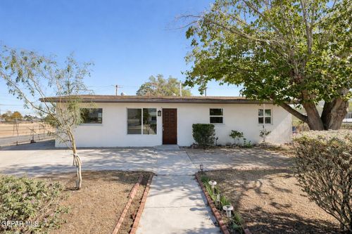 10364 Newcastle Dr, El Paso, TX, 79924-2611 | Card Image