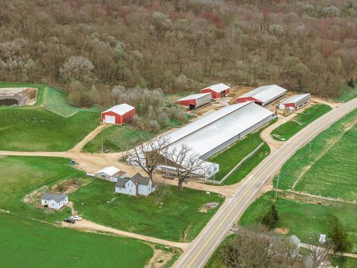E9450 B Road Road, TROY, WI, 53583 | Card Image