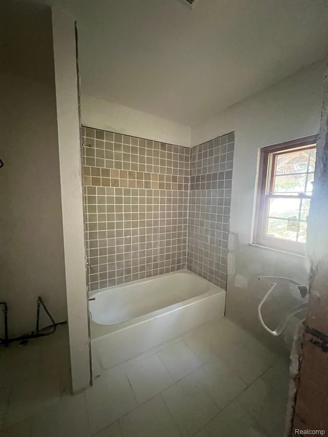 207 Connecticut St, House other with 3 bedrooms, 1 bathrooms and null parking in Highland Park MI | Image 15