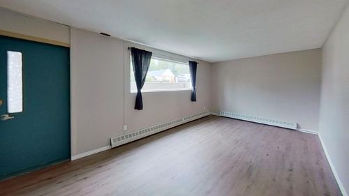 107 Chetamon Dr, Hinton, AB, T7V1G5 | Card Image