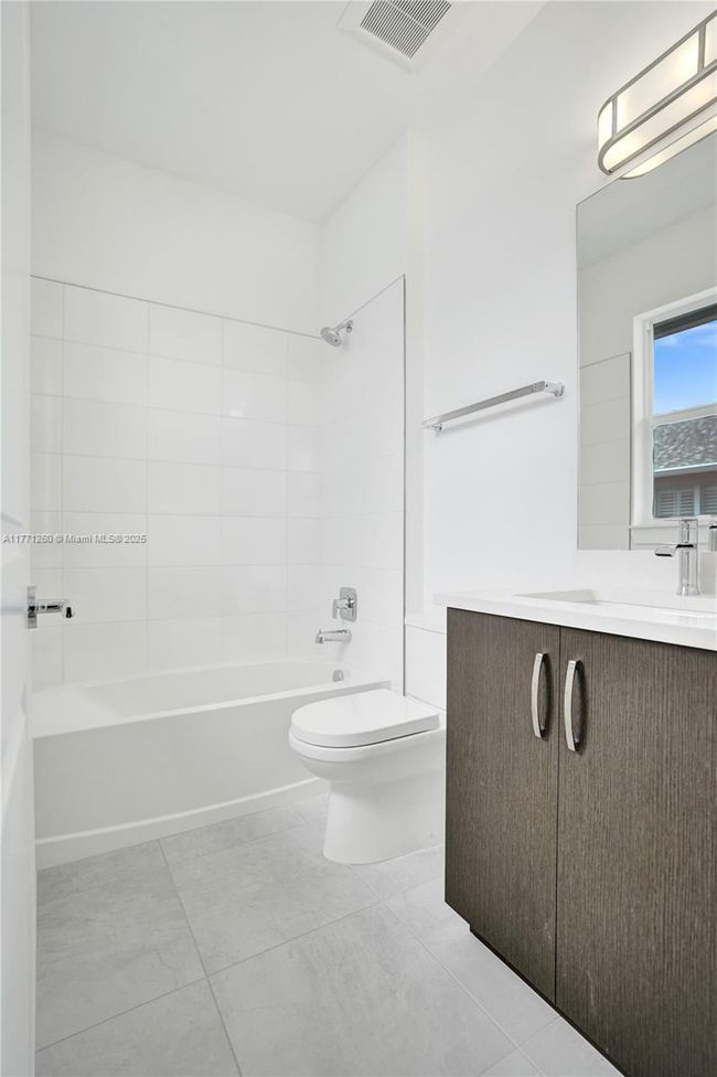 63 Nw 4 Th Ave, Townhouse with 3 bedrooms, 4 bathrooms and null parking in Delray Beach FL | Image 58