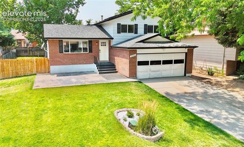 2203 Norman Ln, Pueblo, CO, 81005-3357 | Card Image