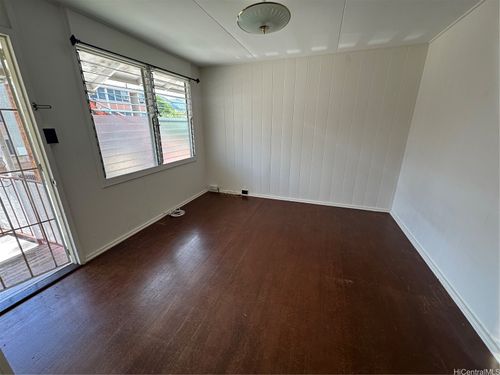 2956 Varsity Cir, Honolulu, HI, 96826-1742 | Card Image