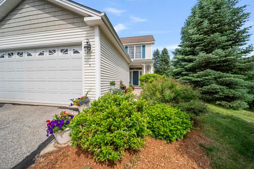 unit-1-34 Mammoth Rd, Hooksett, NH, 03106-1114 | Card Image