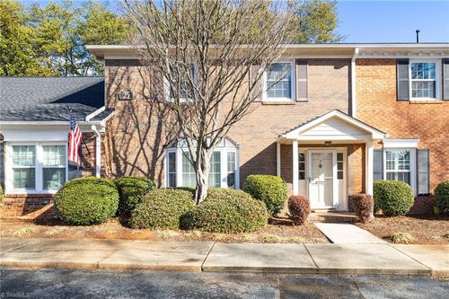 unit-b-25 Fountain Manor Dr, Greensboro, NC, 27405-8017 | Card Image
