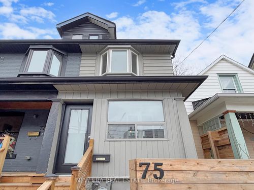 75 Laing St, Toronto, ON, M4L2N4 | Card Image