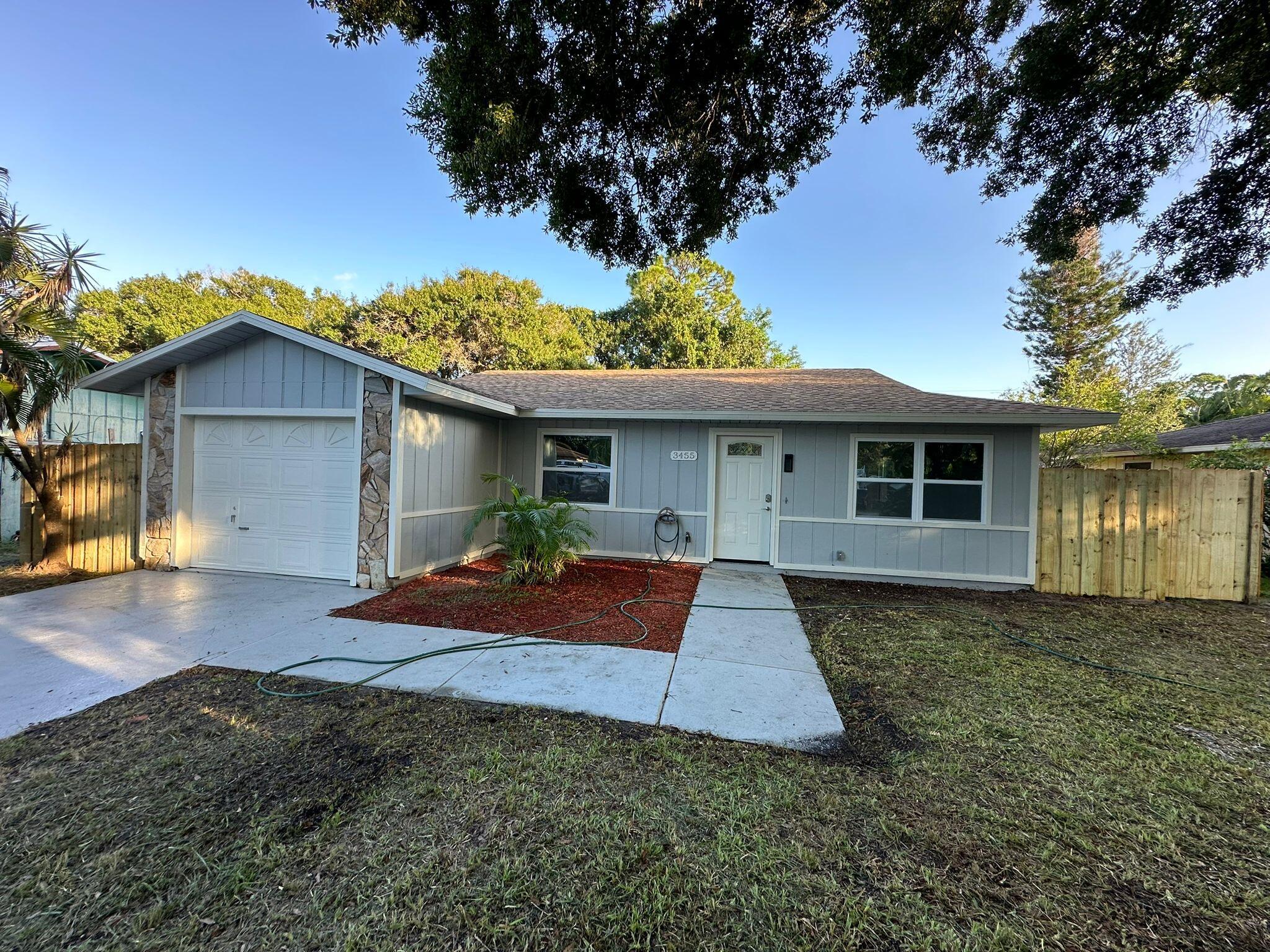 3rd Pl, Vero Beach, FL 32968