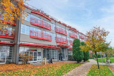 401 - 350 E 2nd Ave, Condo with 1 bedrooms, 1 bathrooms and 1 parking in Vancouver BC | Image 2