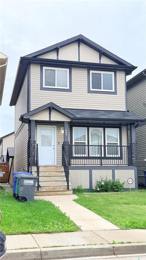 444 Coad Manor, Saskatoon, SK, S7R0K2 | Card Image