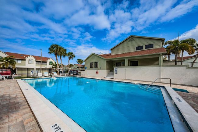 NICE SIZE POOL TO TO LAPS | Image 87