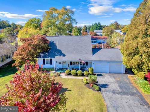 2228 Hindle Ln, BOWIE, MD, 20716-1125 | Card Image