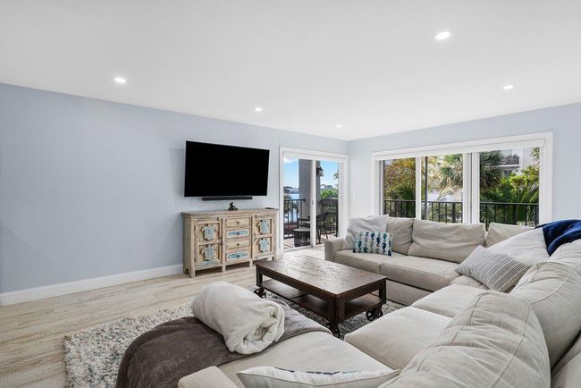 APT-304 - 1206 S Lake Dr, Condo with 2 bedrooms, 2 bathrooms and null parking in Lantana FL | Image 10