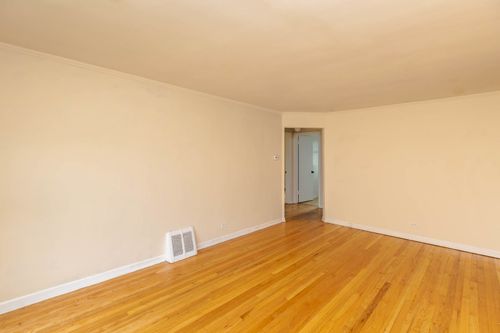 2-4231 Nelson St, Chicago, IL, 60641-5318 | Card Image