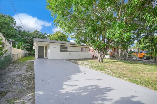 1170 Nw 120th St, North Miami, FL, 33168-6333 | Card Image