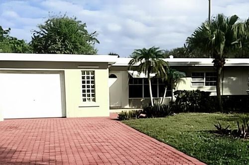 1230 Ne 26th Ter, Pompano Beach, FL, 33062-3804 | Card Image