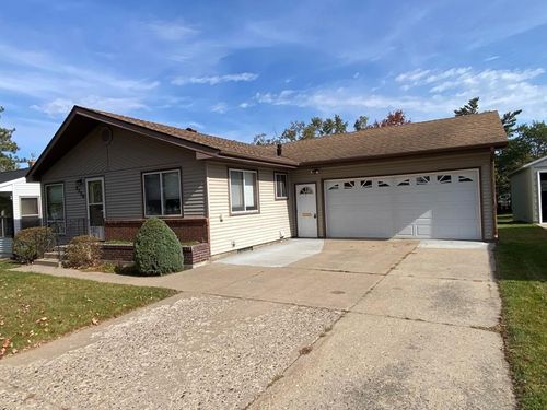 2520 Calihan Ave Ne, Bemidji, MN, 56601-2338 | Card Image