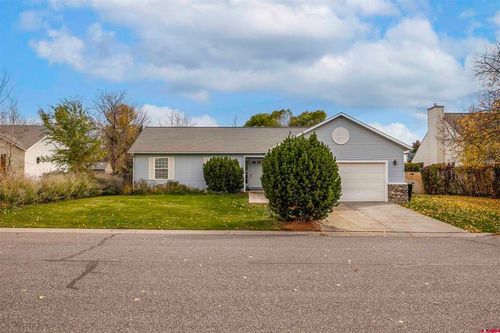 2555 Iris Ct, Montrose, CO, 81401-7485 | Card Image