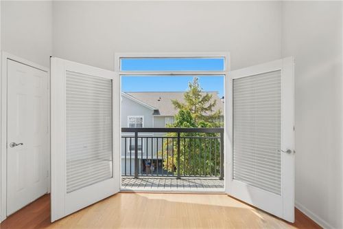604-4254 River Green Dr Nw, Atlanta, GA, 30327-3092 | Card Image
