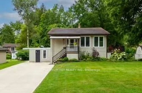 2331 Wellington St, Mount Brydges, ON, N0L1W0 | Card Image