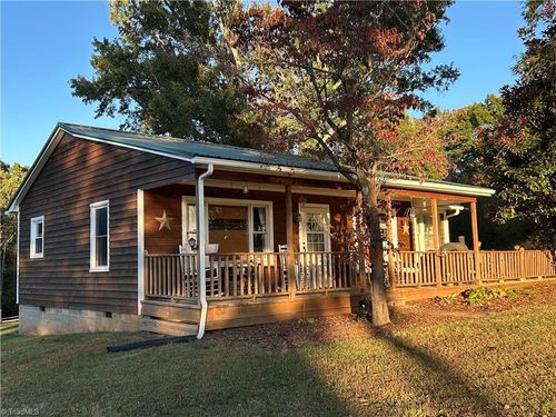 122 Myrtle Rd, Statesville, NC, 28625-1213 | Card Image